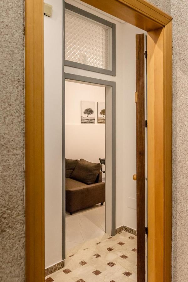 Carlentini House B&B Комизо Экстерьер фото